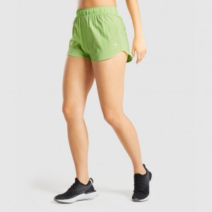 Short Gymshark Essential Loose Entrenamiento Verde | 09FMDGQOU