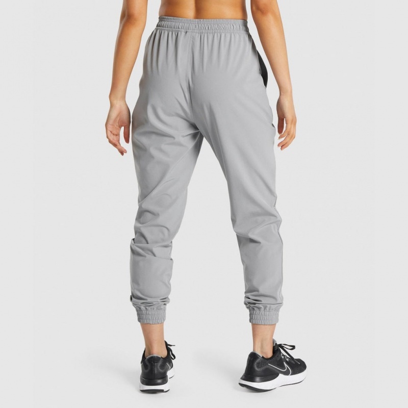 Pantalones Jogger Gymshark Entrenamiento Woven Gris | 75GLYCHOB