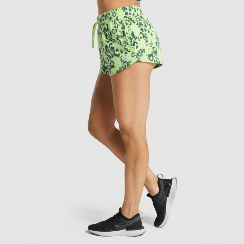 Short Gymshark Animal Estampadas Verde Oscuro | 20LFZYSBK