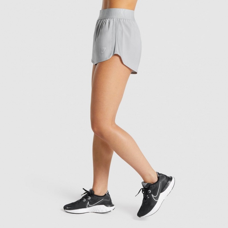 Short Gymshark Entrenamiento Loose Fit Gris Claro | 75DMQTUXK