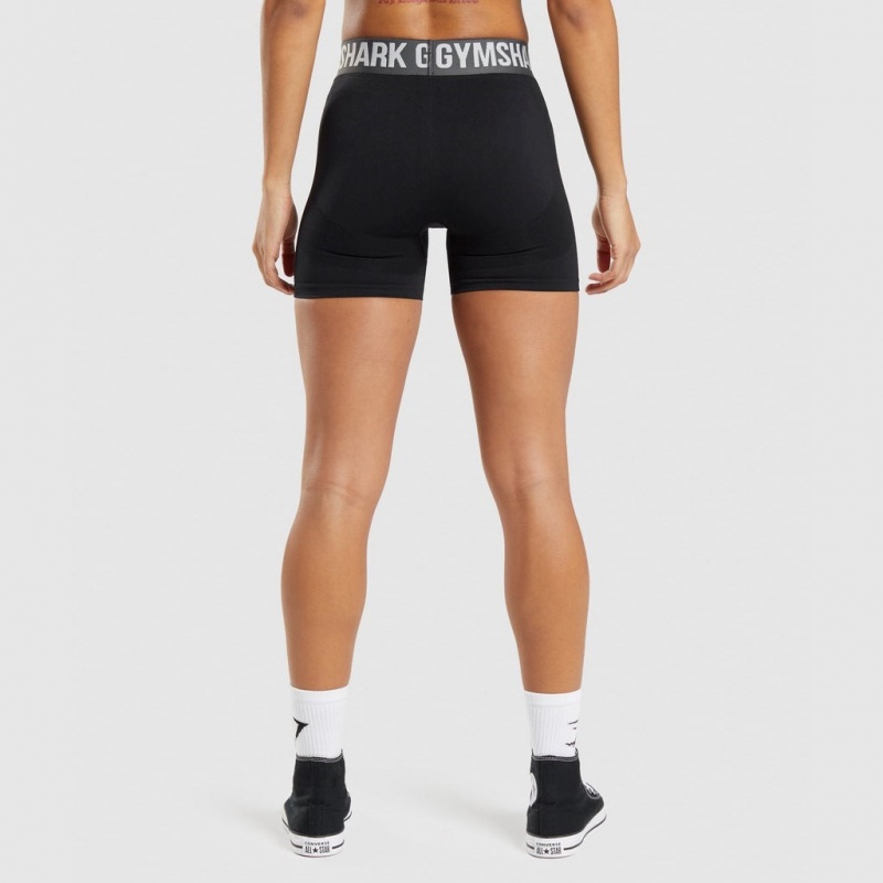 Short Gymshark Flex Negras | 08EWSIARM