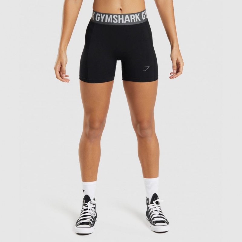 Short Gymshark Flex Negras | 08EWSIARM