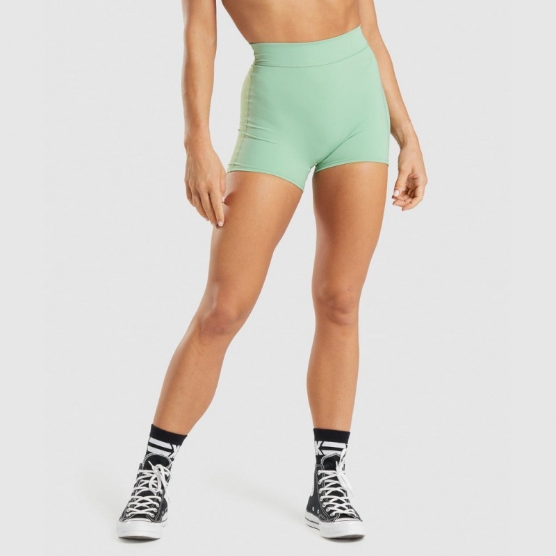 Short Gymshark KK Fit Verde | 72BSCYDVZ