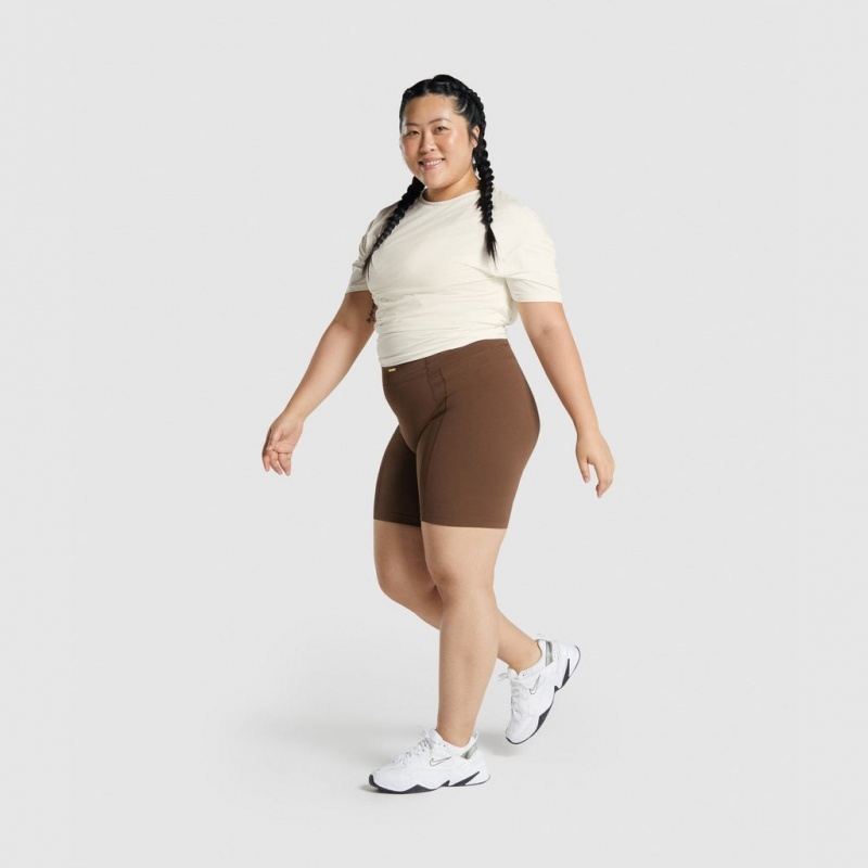 Short Gymshark Whitney Mesh Marrones | 26XCSLRAD
